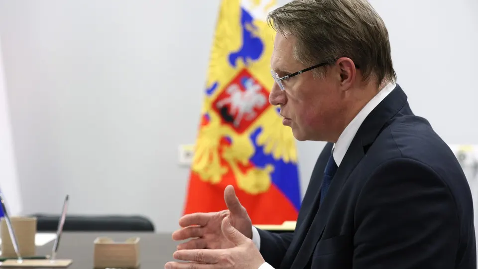 Министр здравоохранения заявил, что в этом году большинство ординаторов оформлены по целевым договорам; приём в медобразование растёт, а для выпускников введена обязательная отработка до трёх лет.