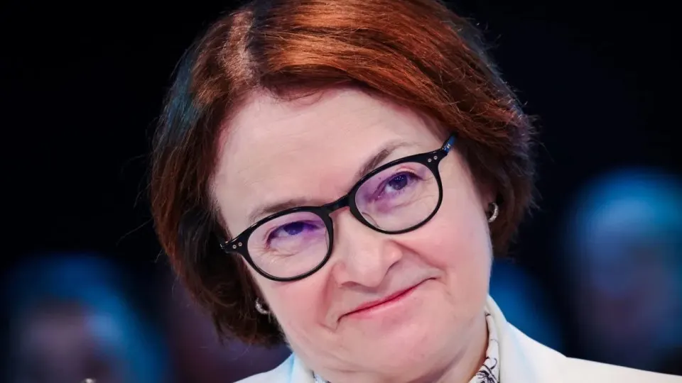 Отсутствие главы Центробанка на крупных мероприятиях вызвало волну слухов. Её появление на пресс‑конференции 19 июня должно прояснить судьбу ключевой ставки, но уже принятые решения и новый бюджет задают иную экономическую логику.