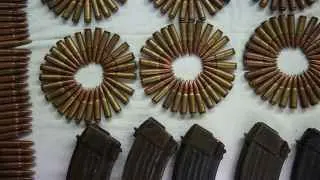 Еврокомиссия намерена заложить в бюджет Евросоюза на 2028–2034 годы не менее 131 млрд евро на оборонные нужды, что в десять раз превышает объём действующего фонда. Брюссель призывает страны ЕС нарастить производство вооружений, упростить регулирование оборонной отрасли и снизить зависимость от военной инфраструктуры США.