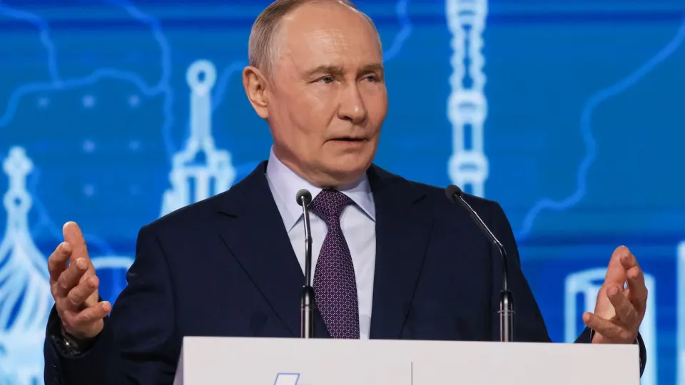После блокировок интернета и ограничения мессенджеров президент обратился к парламентариям с призывом избегать дополнительных запретов — это происходит на фоне рекордного за последние годы падения одобрения власти и растущего общественного недовольства.