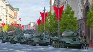 Военные приоритеты стали центром российской экономики, усилив сырьевую зависимость, дефицит рабочей силы и институциональную деградацию. Даже после окончания войны эти последствия сохранятся, а успешный переход будет зависеть от того, как изменения отразятся на доходах и ощущении стабильности у «середняков».