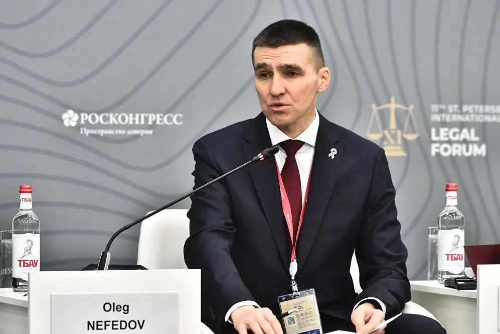 Высшая квалификационная коллегия судей намерена оценить ходатайство о назначении судьи Верховного Суда Олега Нефедова заместителем председателя и руководителем коллегии по гражданским делам. Нефедов ранее принимал ряд резонансных решений, в том числе о признании и запрете объединений, обозначенных как «экстремистские».