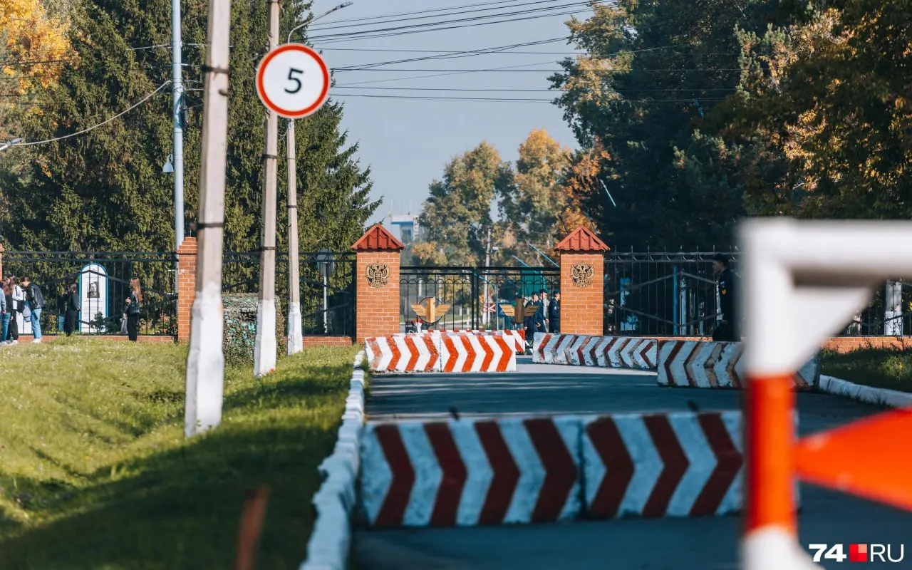 Председатель правительства подписал распоряжение: ЧВВАКУШ и Сызранское училище выведены из подчинения Военно-воздушной академии. Реорганизацию должны завершить к 1 сентября 2026 года, штат нового учебного заведения — 6050 человек.