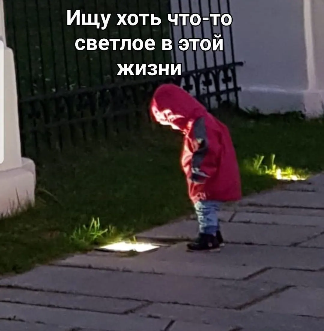Перед сезоном участились фальшивые сайты отелей, лагерей и турфирм: мошенники подают фишинговые страницы как реальные сервисы. Власти предлагают создать единый информационный портал с проверенными сервисами бронирования.