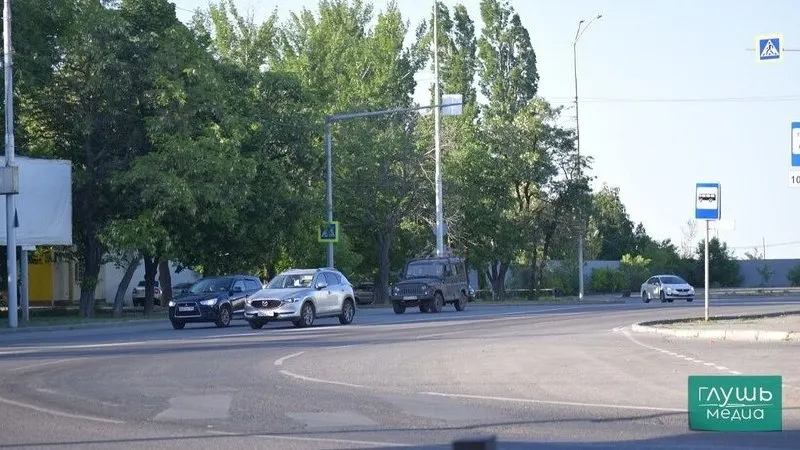 Утверждённая правительством стратегия по повышению безопасности дорожного движения (до 2030 года с перспективой до 2036 года) предусматривает ужесточение мер: дополнительные медосвидетельствования, реабилитация для пьяных за рулём и внесудебные блокировки сайтов с услугами по поддельным правам.