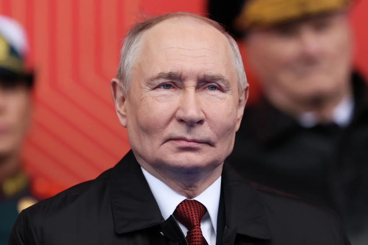 Указ устанавливает упрощённый порядок подачи заявлений на получение российского гражданства для совершеннолетних и лиц без гражданства, постоянно проживающих в Приднестровье; документы будут принимать дипломаты и консулы РФ.