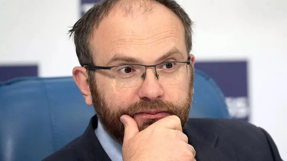 Заместитель председателя синодального отдела РПЦ Вахтанг Кипшидзе заявил, что отключения мобильного интернета не должны вызывать паники, а служат напоминанием о преходящести технологического могущества и важности духовных ценностей.