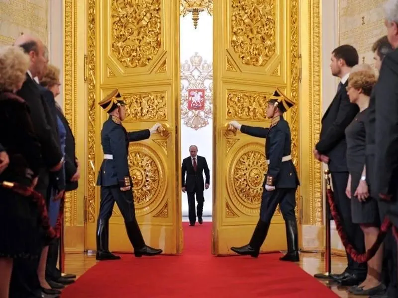 Сегодня в 16:00 по Самаре президент выступит на пленарном заседании ПМЭФ. В речи планируется затронуть тему военной операции в Украине и вмешательства НАТО.
