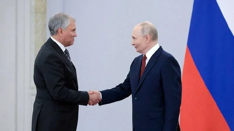 Спикер Госдумы поблагодарил президента после вручения ордена и похвалил путь создания конкурентной партийной системы; он также отметил численность принятых за пять лет законов и общую поддержку фракций.