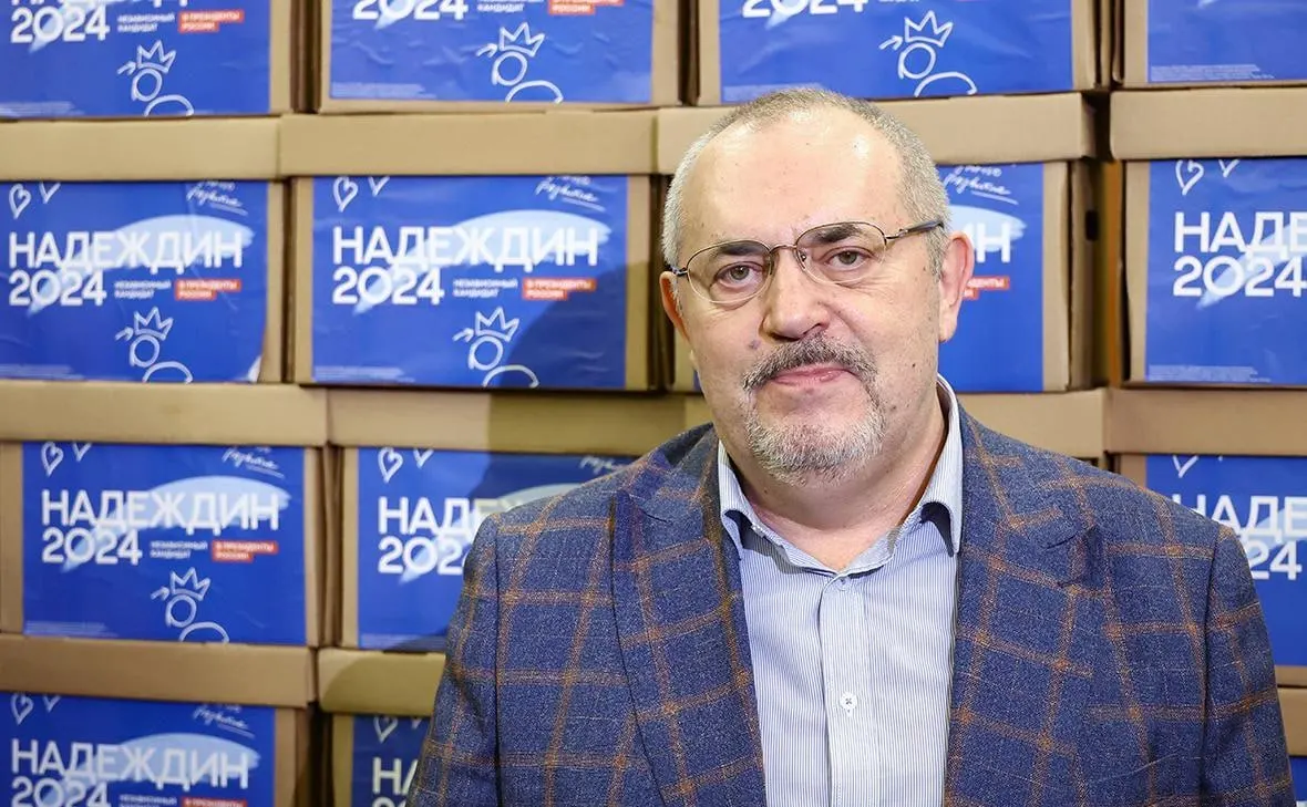 Политик объявил о завершении кампании, заявив о давлении со стороны властей: включении в реестр «иностранных агентов», обвинениях в экстремизме, запрете на выезд и других ограничениях.
