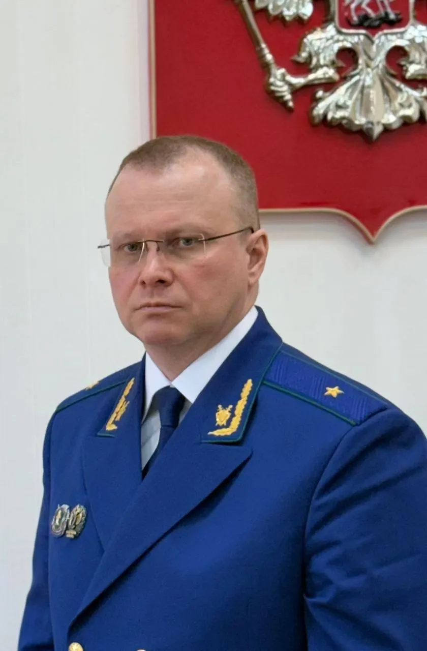 Борис Новиков (1979 г. р.), работающий в органах прокуратуры с 2001 года, назначен прокурором Мурманской области.