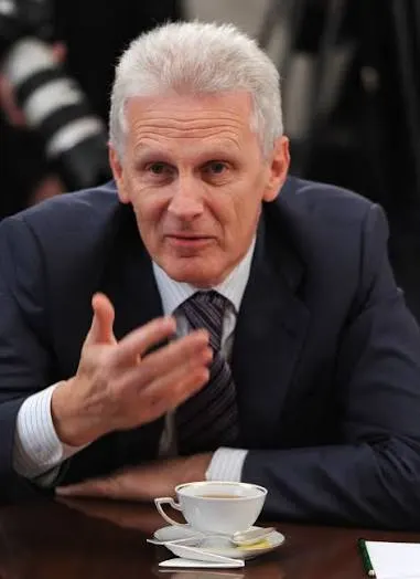 Бывший министр образования предложил увеличить сложность заданий ЕГЭ ради более точного отбора выпускников и упомянул квоты для участников СВО.