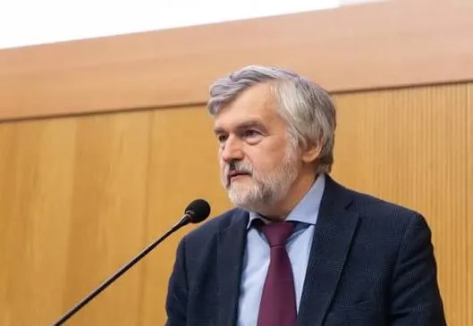 Главный экономист ВЭБа уволен после резонанса майского выступления о технологическом и экономическом отставании страны.