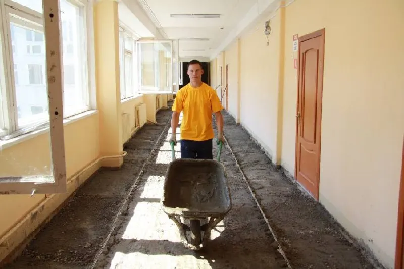 За последние дни власти региона одобрили повышение стоимости контрактов на капитальный ремонт школ. Общий прирост затрат достиг десятков и сотен миллионов рублей.