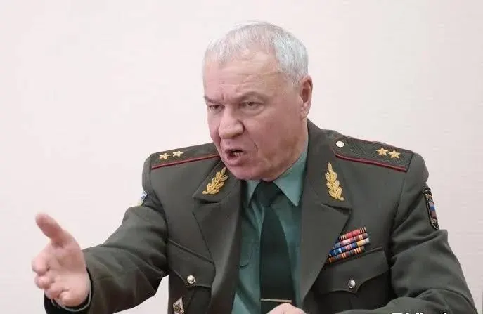 Депутат Госдумы по обороне заявил, что граждане, покидающие Россию из‑за слухов о новой мобилизации, нам не нужны, и пообещал отсутствие призыва. Также приводятся данные о росте выезда за границу.