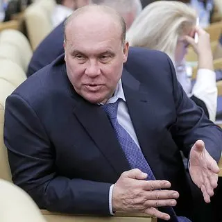 Госдума обсуждает установление дня участников специальной военной операции — предположительно в последнее воскресенье марта.