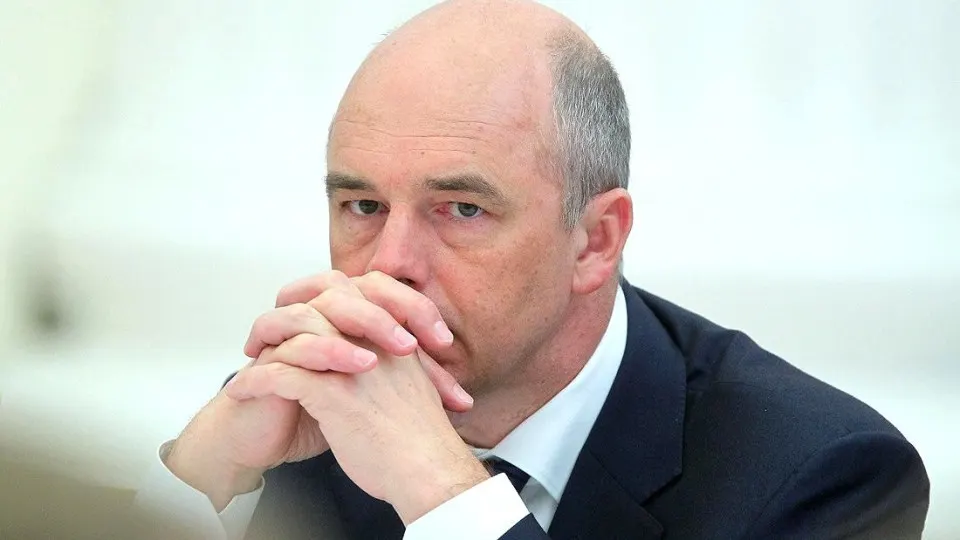 Федеральный дефицит бюджета в 2026 году может превысить планы и составить около 6,9 трлн рублей на фоне роста расходов и дополнительных мер финансирования.