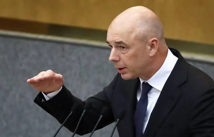 Глава Минфина заявил на форуме, что каждому финансисту нужна подушка безопасности; в качестве примера он назвал Фонд национального благосостояния.